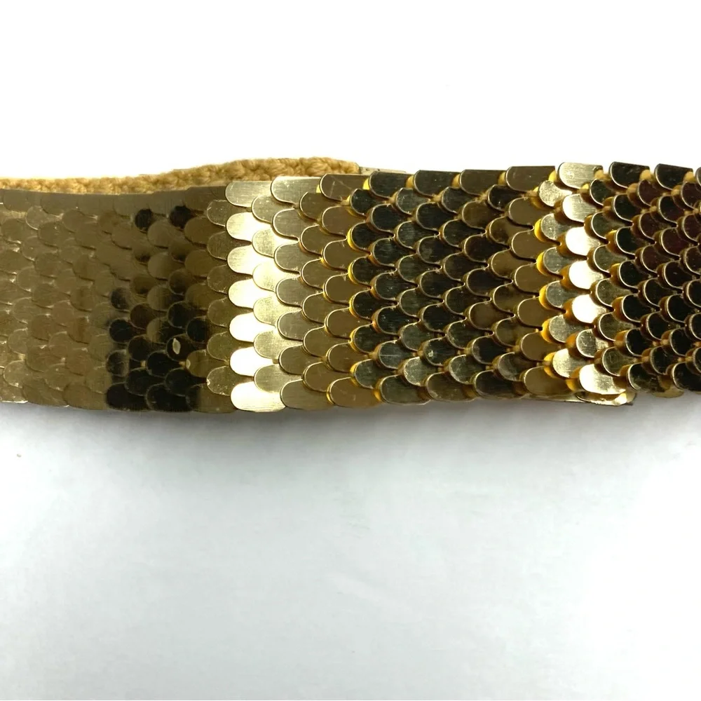 Vintage 80s Gold Metallic Fish Scale Belt Stretch Disco Glam Flower Buckle Large